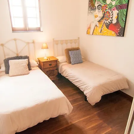 La Pardela * La Cisnera